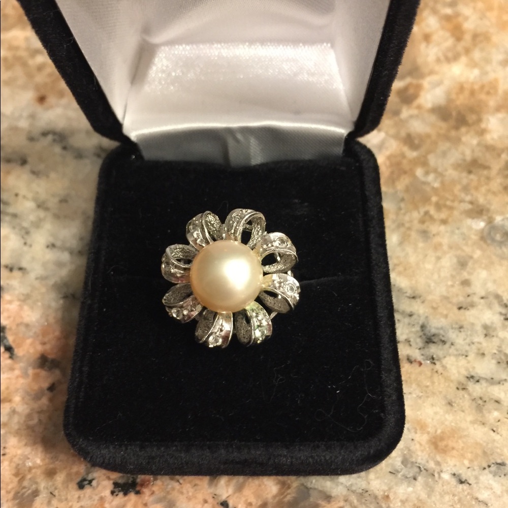 Vintage Faux Pearl Ring